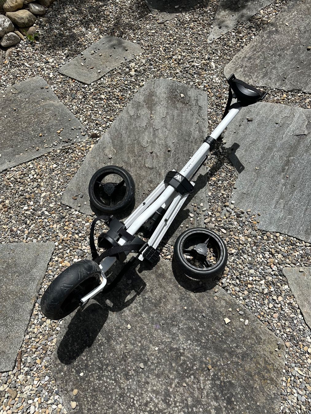 Big Max Trolley: Big Max Junior Max Golftrolley 3-Rad, klappbar – Usato da Dachsen venduto da jan_5msw 3