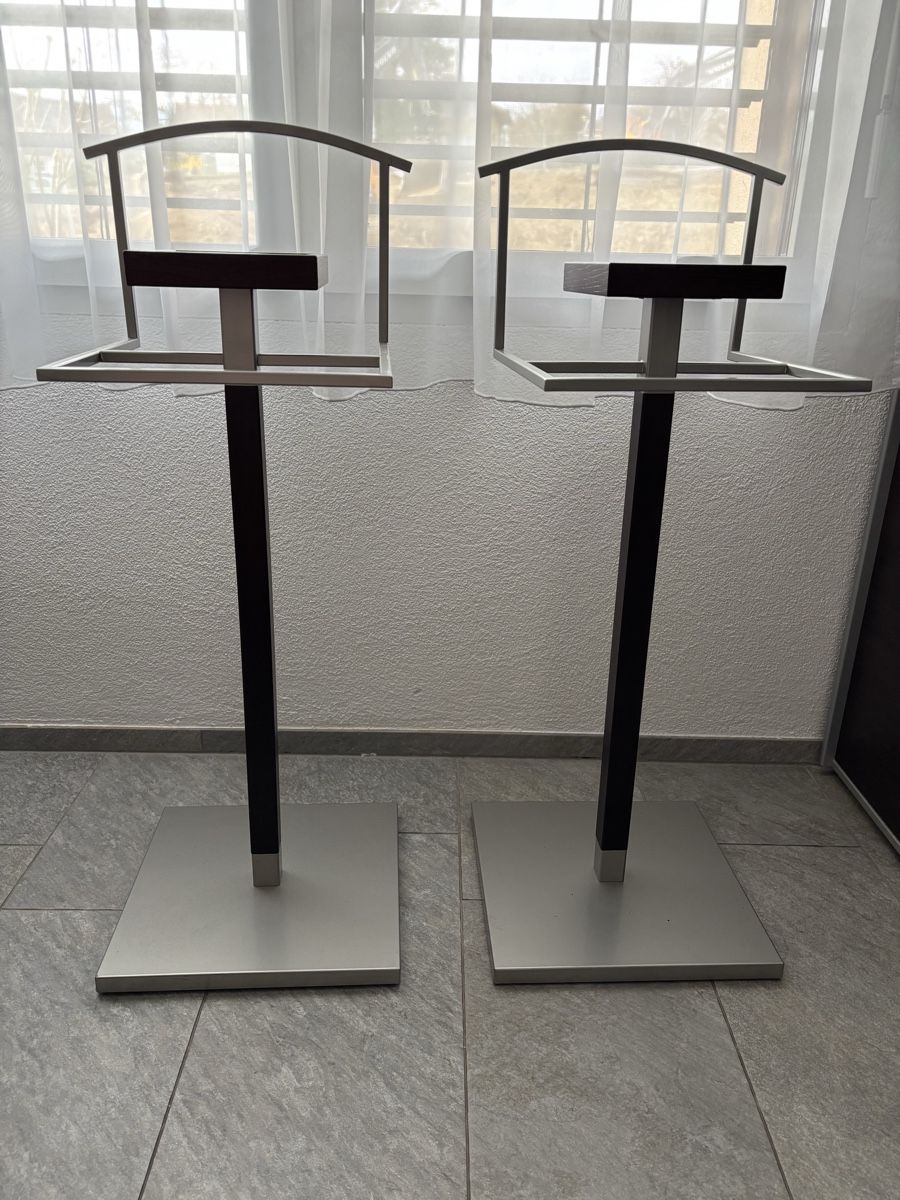 Altro in Decorazioni & Accessori: Calligaris valet / Ständer / Stands 2 x  – Usato da Obfelden venduto da Charlespully 1