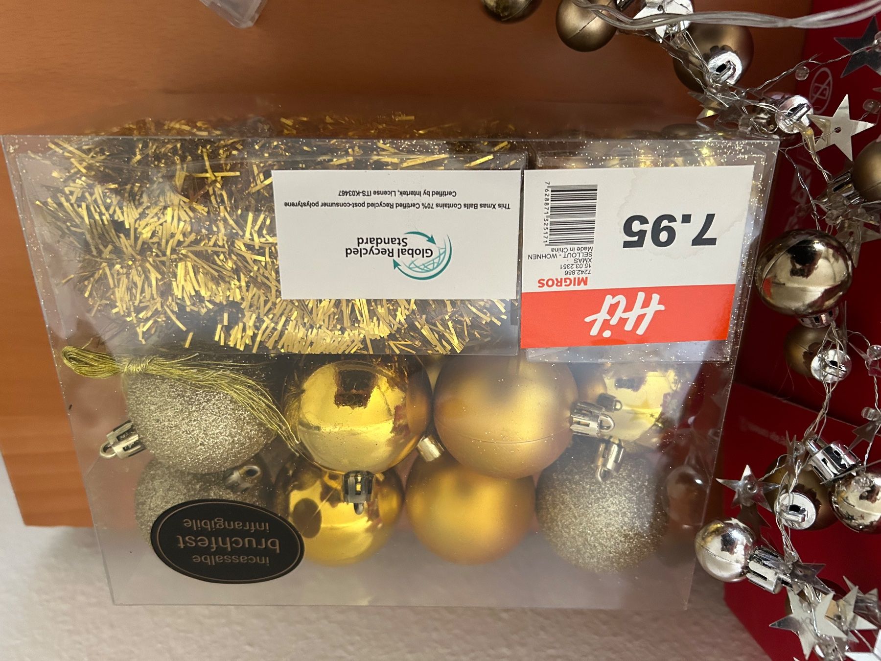 Toutes les décorations: Weihnachtskugeln und Lichterketten – D'occasion à Olten par Pablo7 5