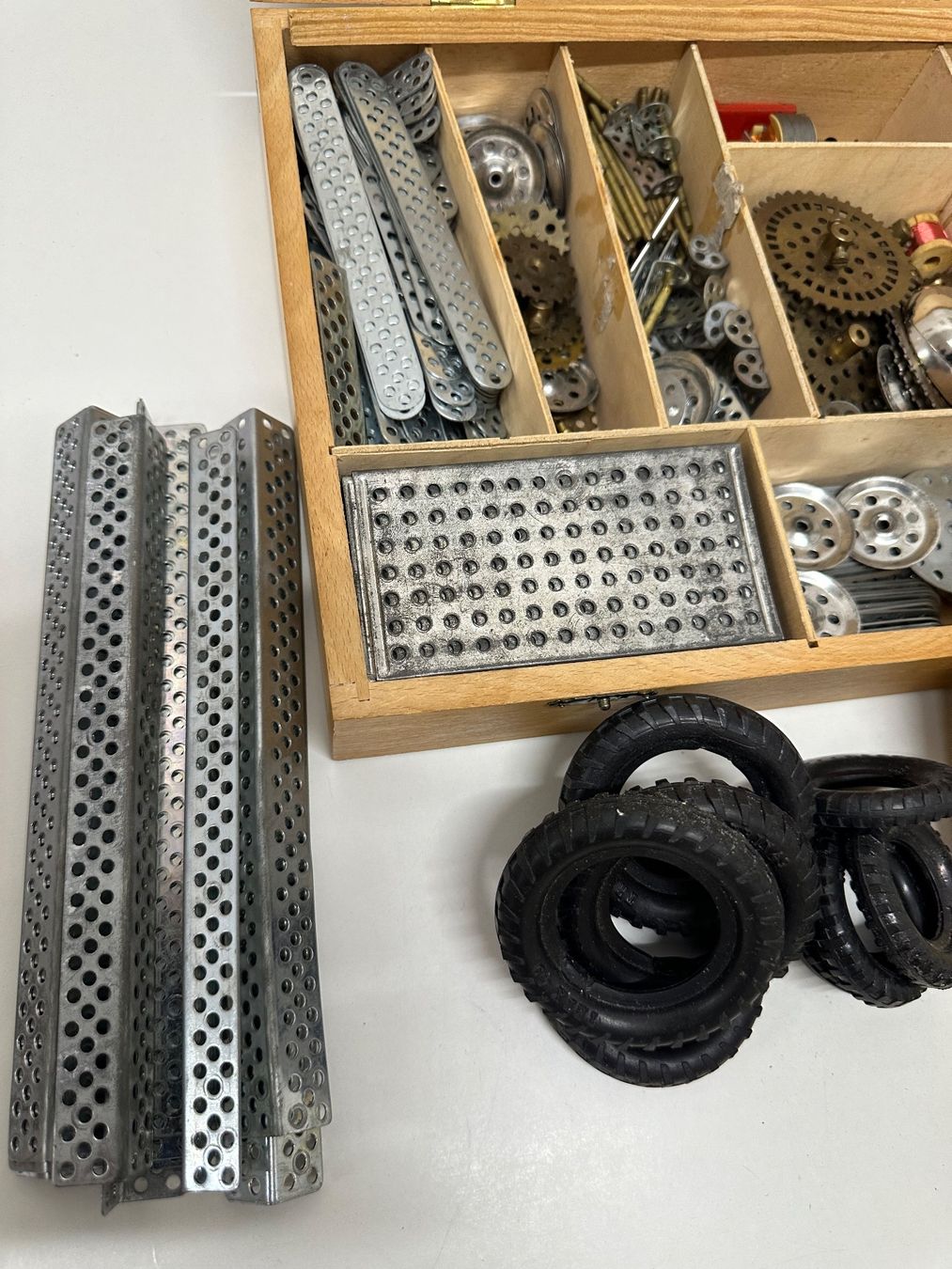 Kit di costruzioni: Baukasten Trix, Unkomplett stark Bespielt – Usato da Chur venduto da Michalis 2