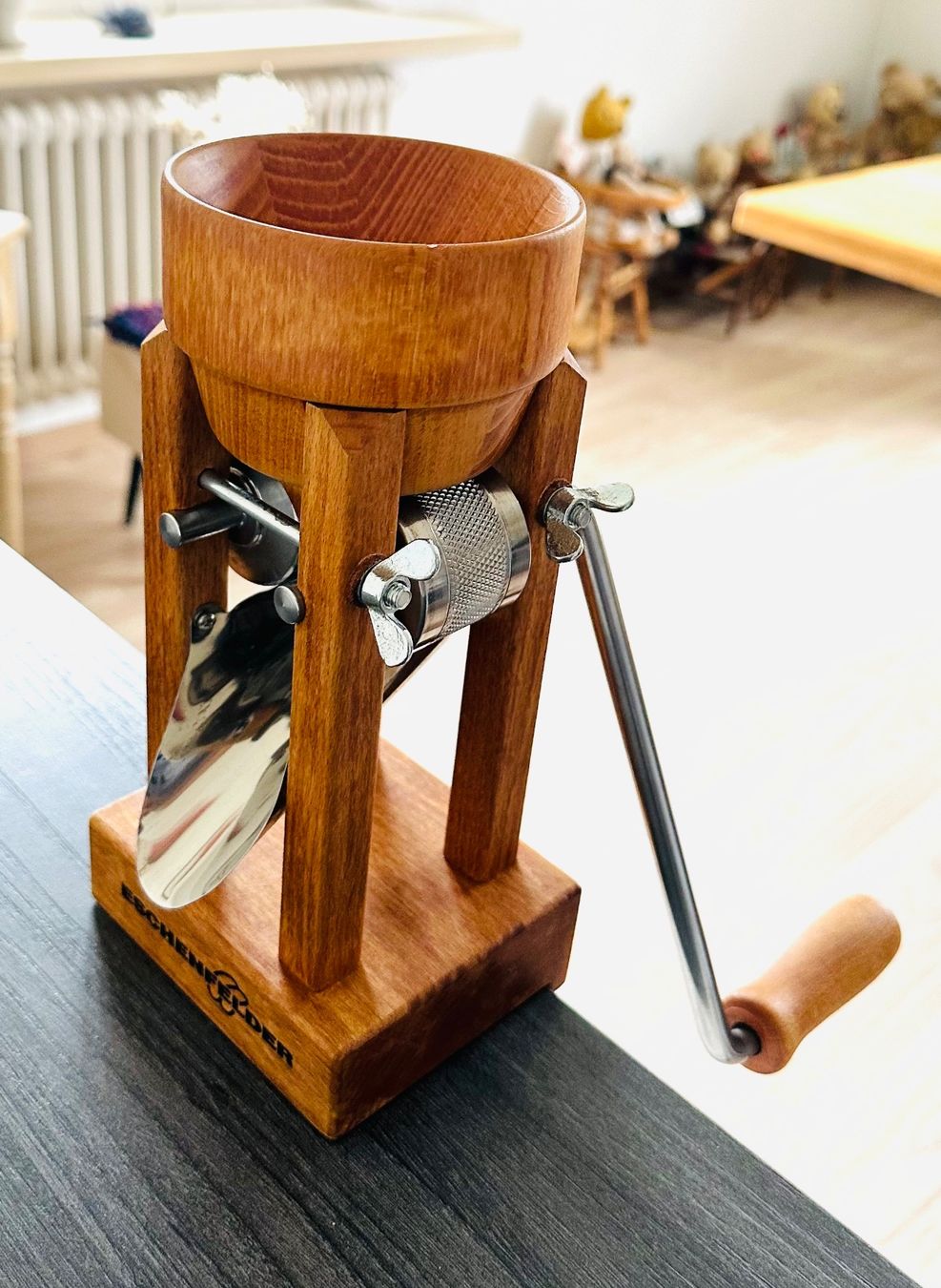 Elettrodomestici da cucina: Eschenfelder Quetschmühle 1012, Getreidemühle – Usato da Zürich venduto da brazerola