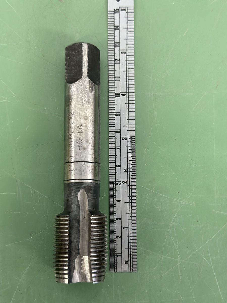 Tutti gli attrezzi: Thread tap HSS Gewindebohrer MF 30x2 – Usato da Aarberg venduto da SNMachines 2