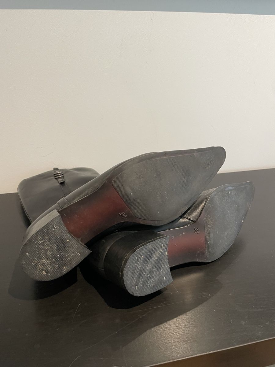 Damenschuhe: Spitzige Stiefel – Gebraucht aus Zofingen von silbosja 3