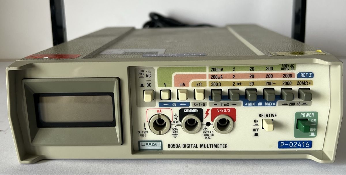 Fluke Misurare: Fluke 8050A Digital Multimeter True RMS Tischgerät – Usato da Oberhofen Thun'see venduto da SwissTreasure 2