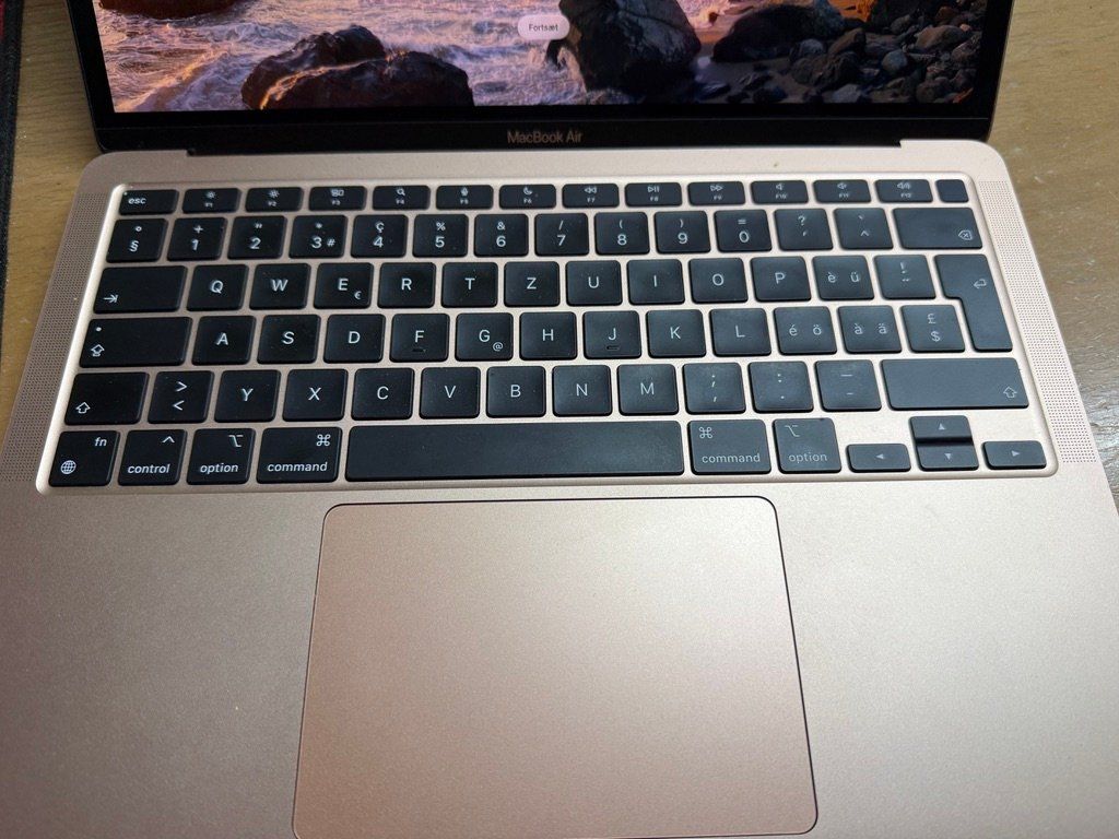 Apple Notebook: Macbook Air 2020 M1 Model 2337 – Usato da Au SG venduto da bah_6f5w 3