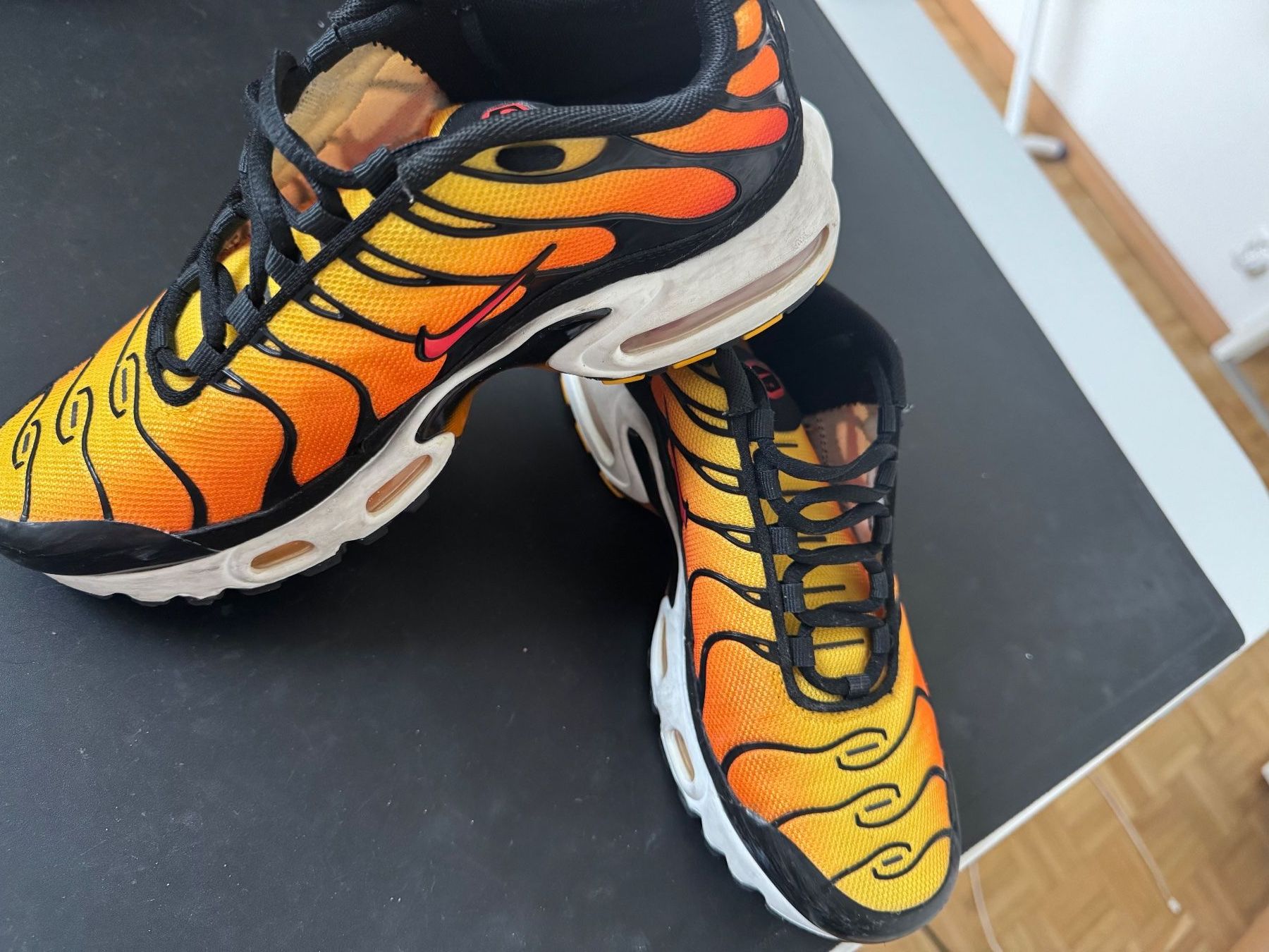 Nike Scarpe per ragazzi: Nike Air Max Plus Sunset taille 36 – Usato da Chatelaine venduto da lae_7h8n 2