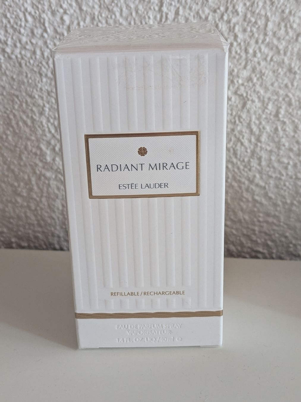 Estée Lauder Profumi & Eau de Toilette: Radiant Mirage by Estee Lauder - 40 ml EDP – Nuovo e nell'imballaggio originale da Schindellegi venduto da madhan