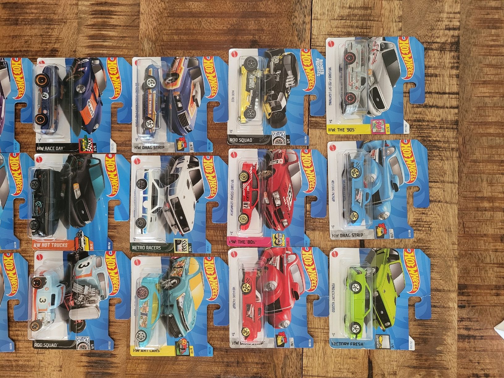 Hot Wheels Modellini d'auto: Hot Wheels Sammlung Ford Modelle – Nuovo e nell'imballaggio originale da Jona venduto da mjo_f5t2 1