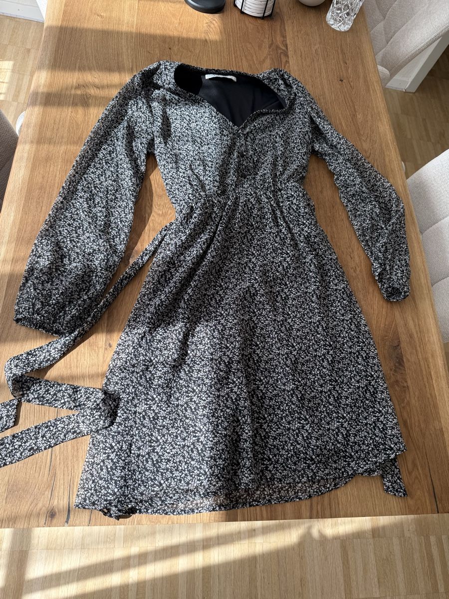 Only Kleider: Kleid Gr. S – Neu (gemäss Beschreibung) aus Bern von jac_5hjp