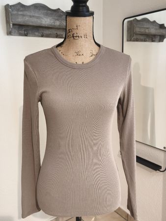 Damen Langarmshirt The Set Grösse S beige neuwertig
