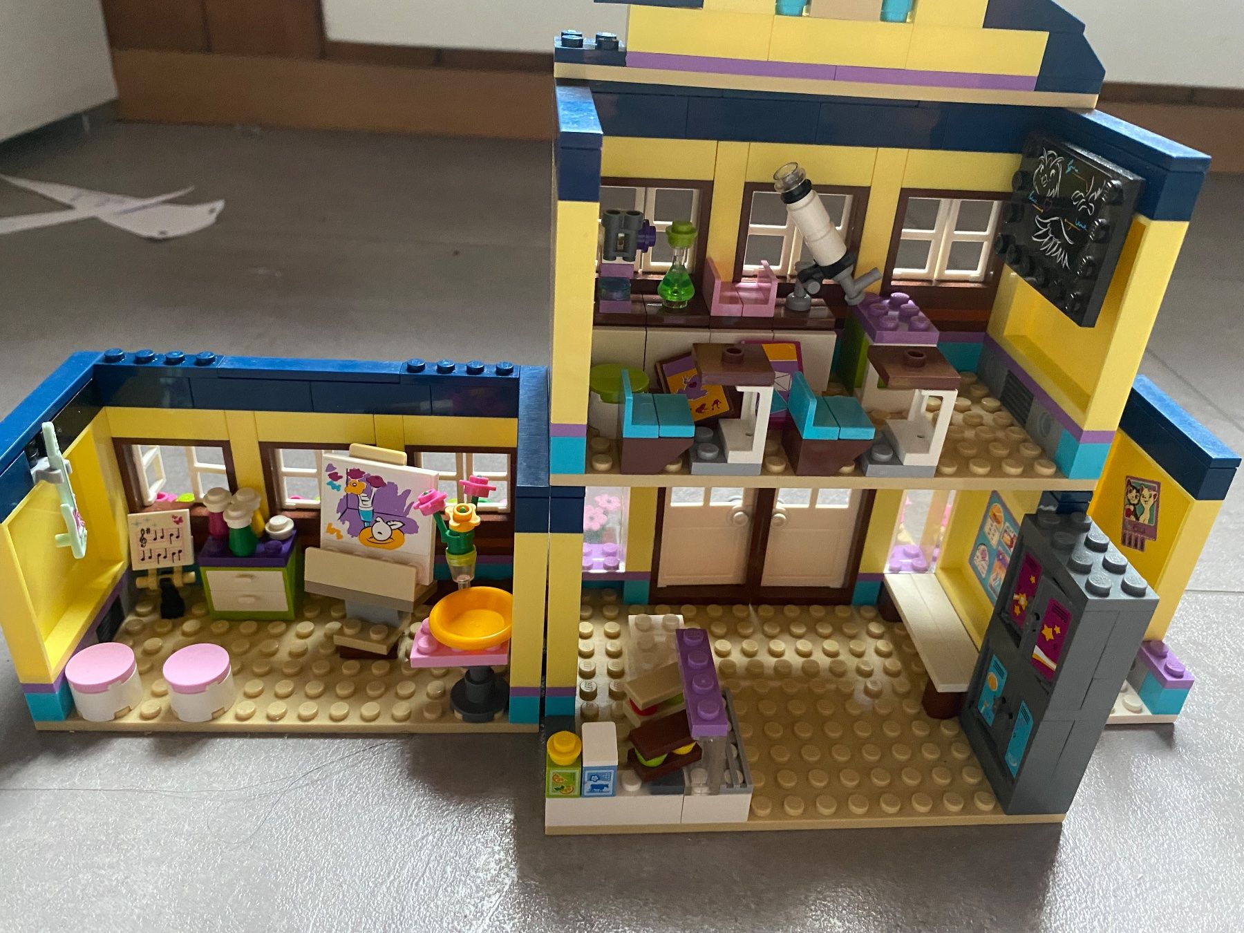 Lego Giocattoli: Lego Friends 41005 Heartlake Schule – Usato da Mastrils venduto da scipio753 1
