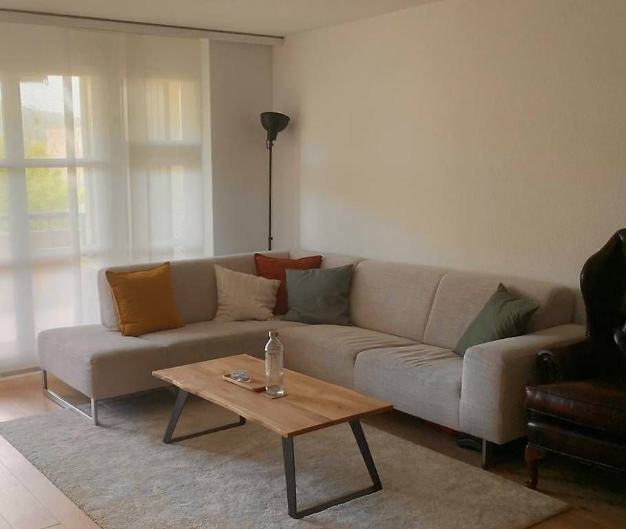Divani: Modernes Ecksofa in gutem Zustand – Usato da Untersiggenthal venduto da mki_gpo
