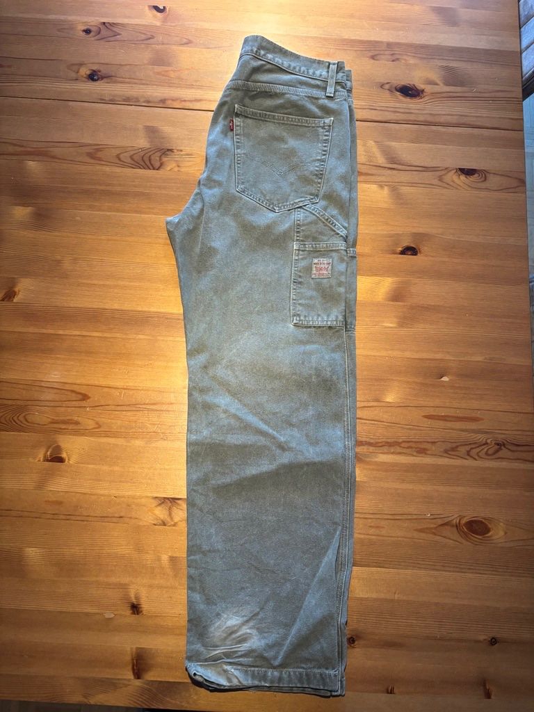 Levi's Jeans: Carpenter-Jeans Levi's – D'occasion à Neuhausen am Rheinfall par ssiimmo0nn 1