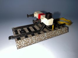 Märklin H0, Prellbock (5129) mit Lampe