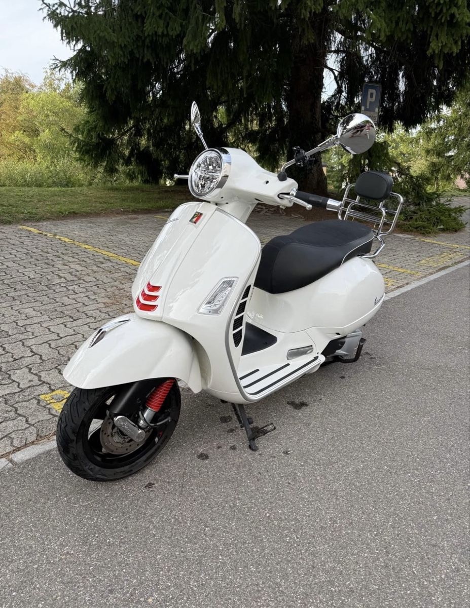 Scooters: Vespa 300 GTS – Gebraucht aus Pfaffhausen von mar_yd5k