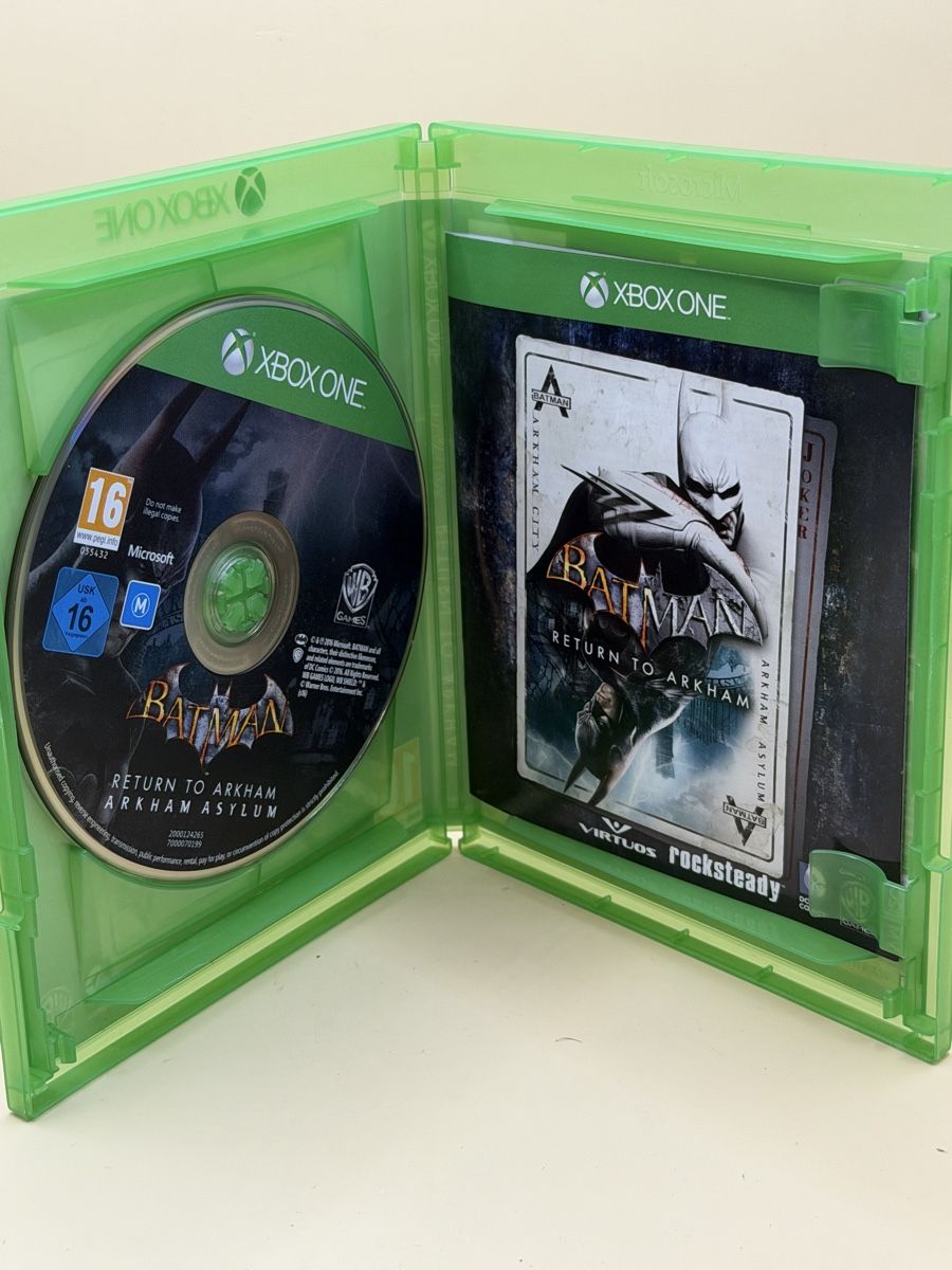 Giochi: Batman: Return to Arkham Xbox One – Usato da Genève venduto da sho_67qj 2