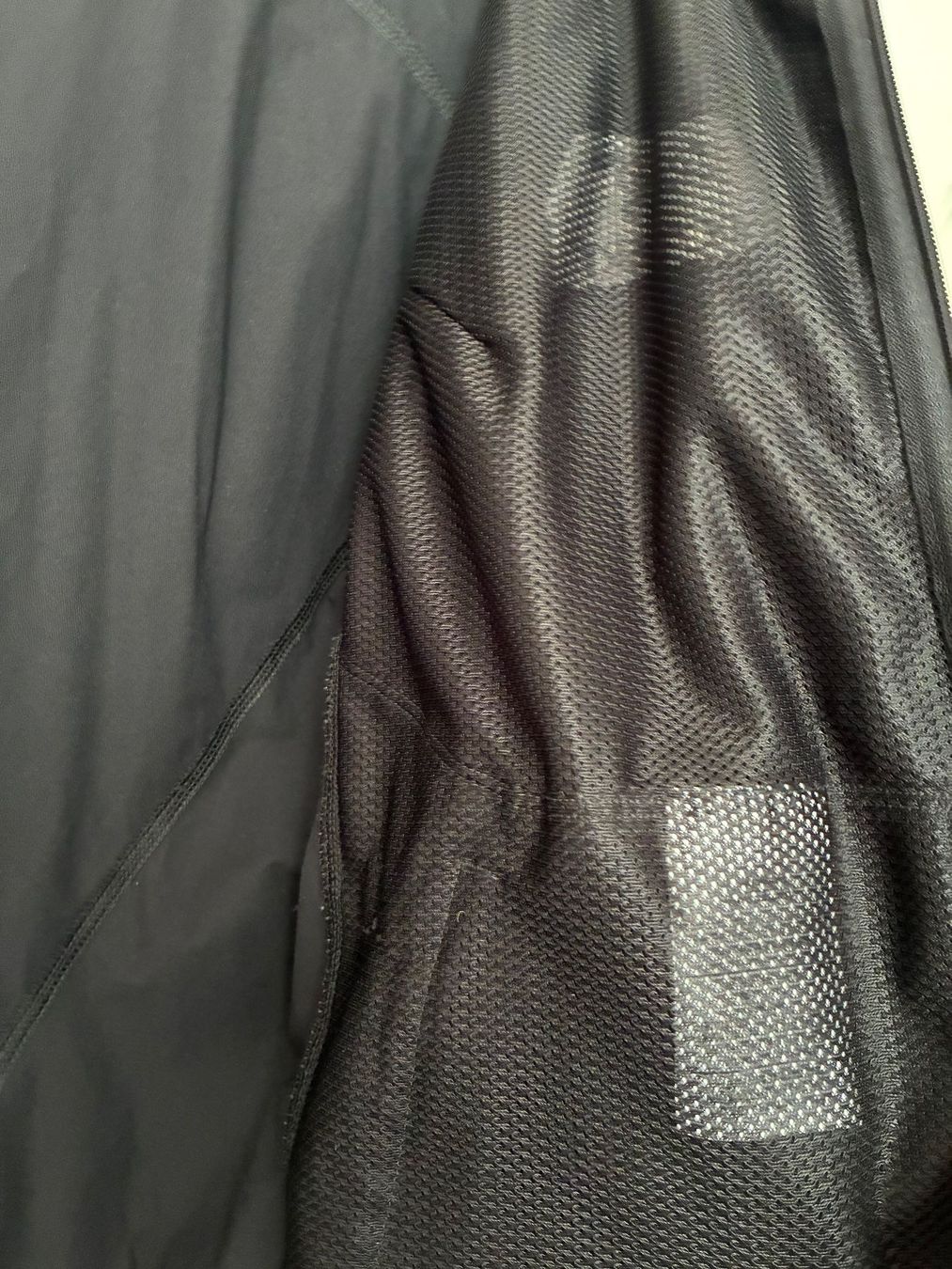 Arcteryx Jacken: ARCTERYX Gamma Superlight Softshell/Wind-Jacke Gr. M – Gebraucht aus Basel von hindukusch 3