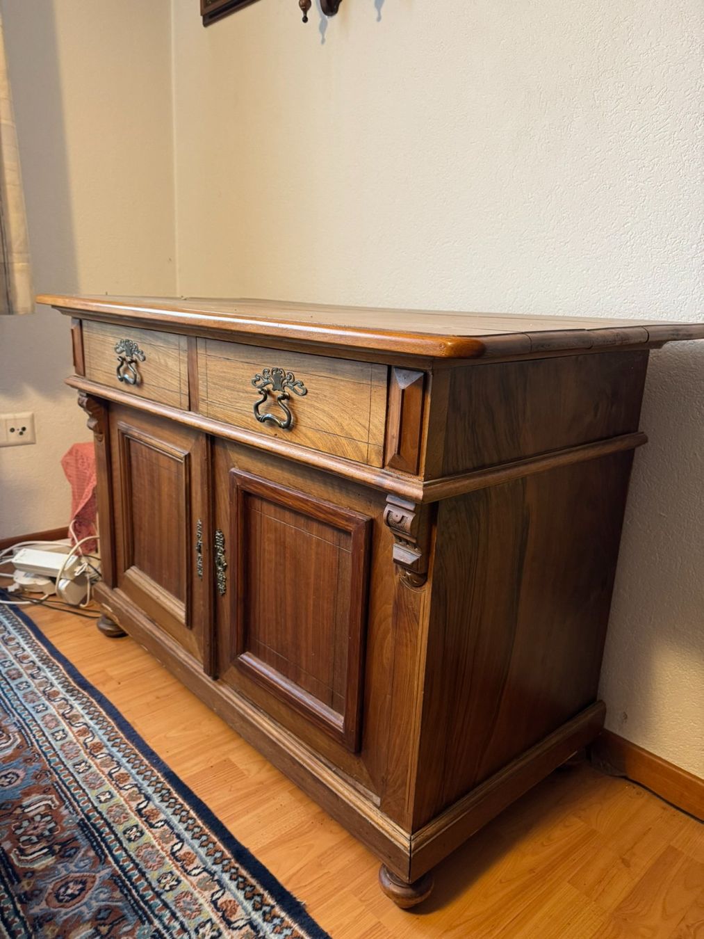Commodes: Schöne antike Anrichte / Möbel – D'occasion à Hinwil par Oivil04 1