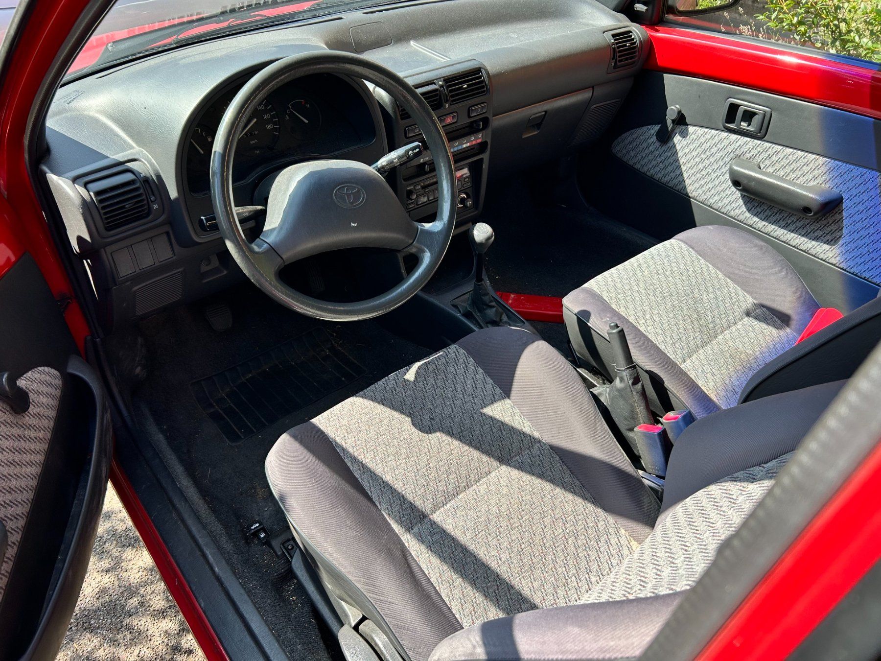 Toyota Automobili: Toyota Starlet mit Motorschaden – Usato da Oberrieden venduto da GarageRothacher 4