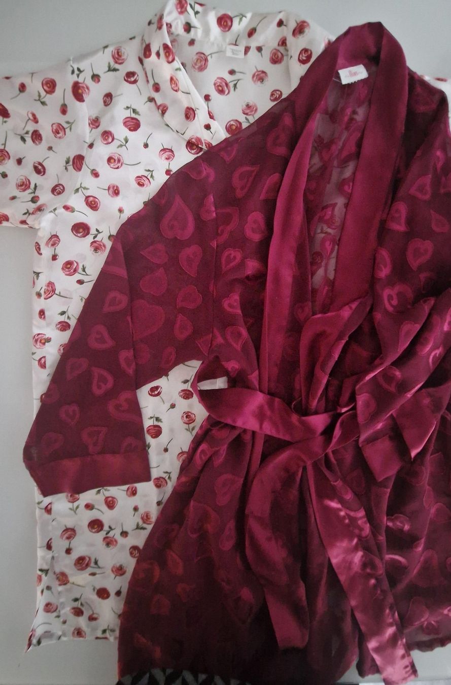 Lotti di vestiti: Kleiderpaket, Damen, Gr.40-42 – Usato da Obergösgen venduto da js9_h6hp
