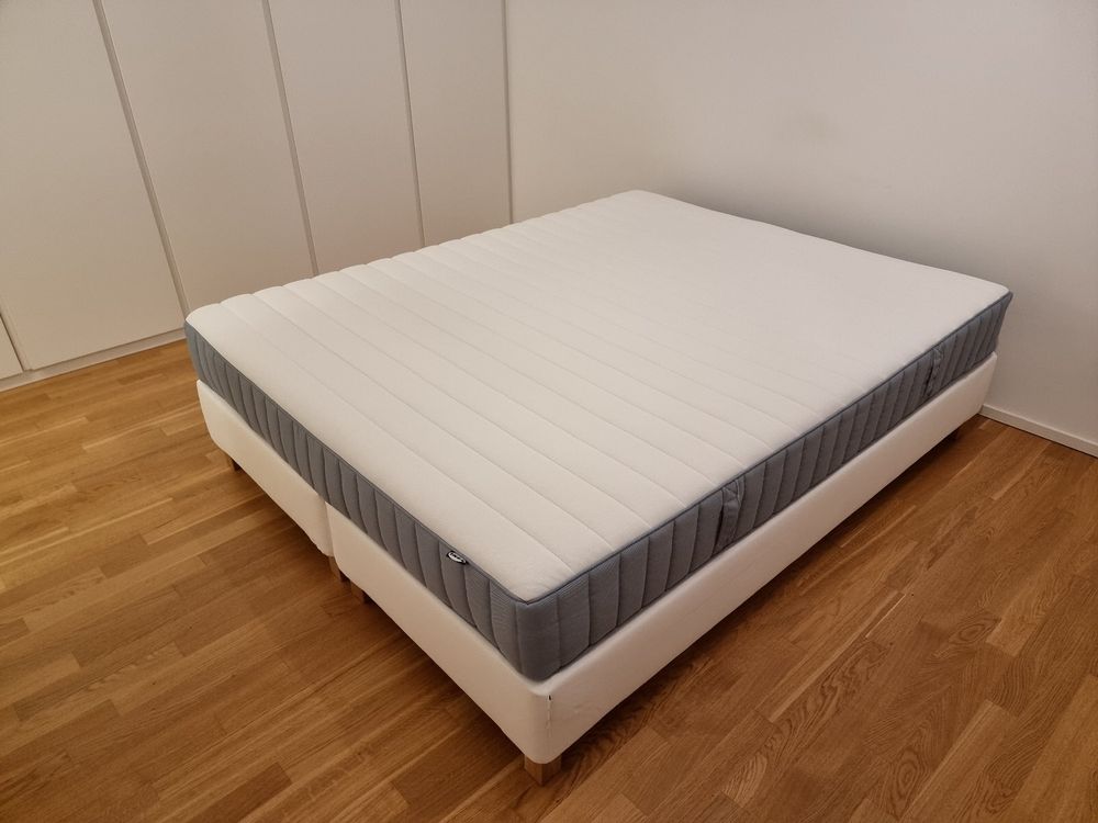 160x200cm bed and mattress from IKEA Kaufen auf Ricardo