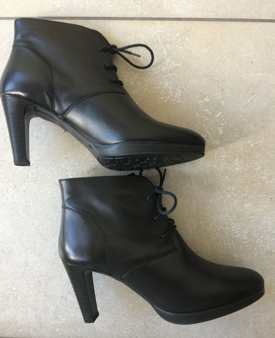 Scarpe da donna: Bottines à talons en cuir / 41 – Usato da Bramois venduto da Sirwoltesee 3