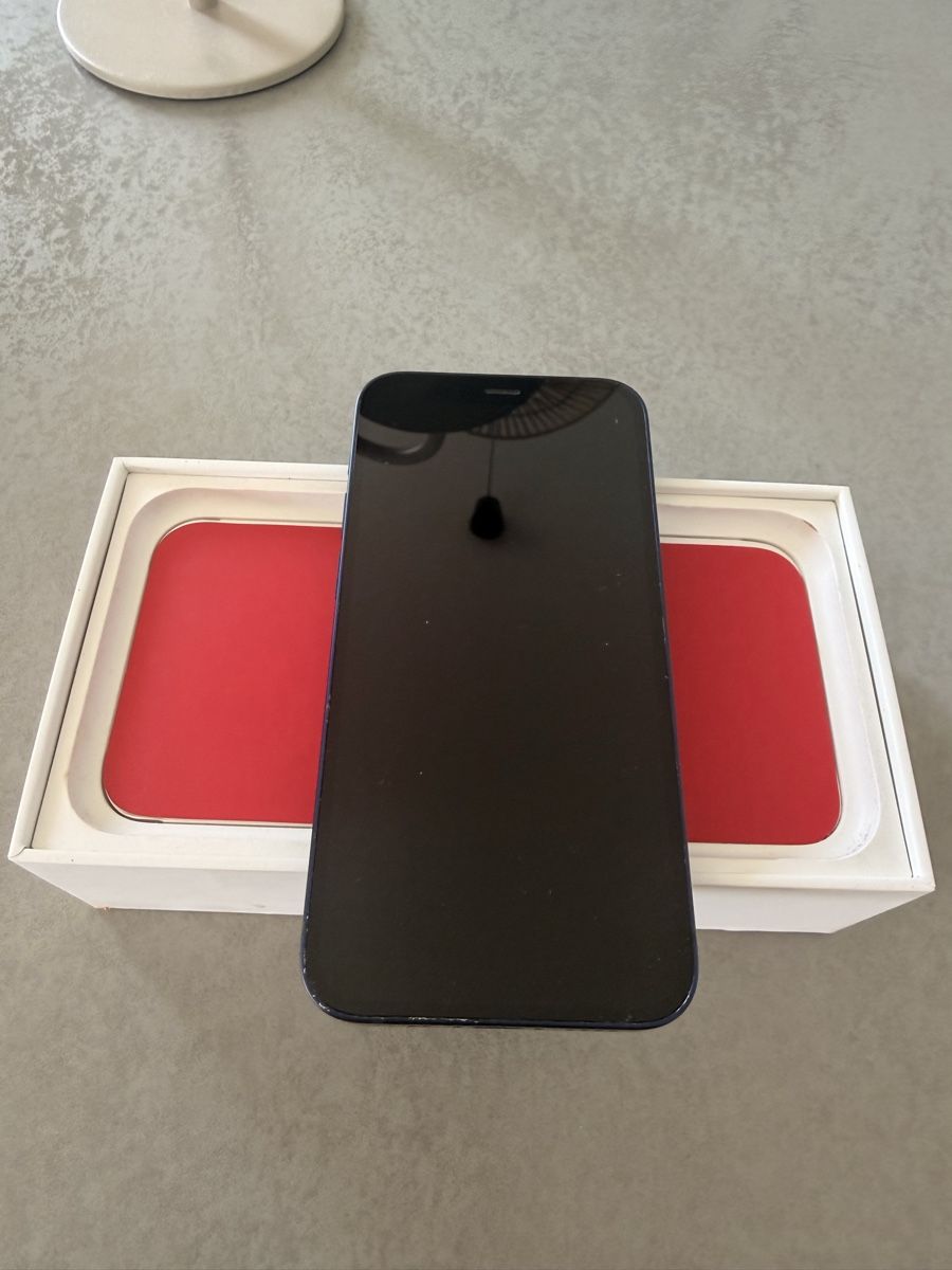 Apple Handys / Smartphones: iPhone 11 red neuf + 12mini 👍 – Gebraucht aus Pully von Valoudu42 5