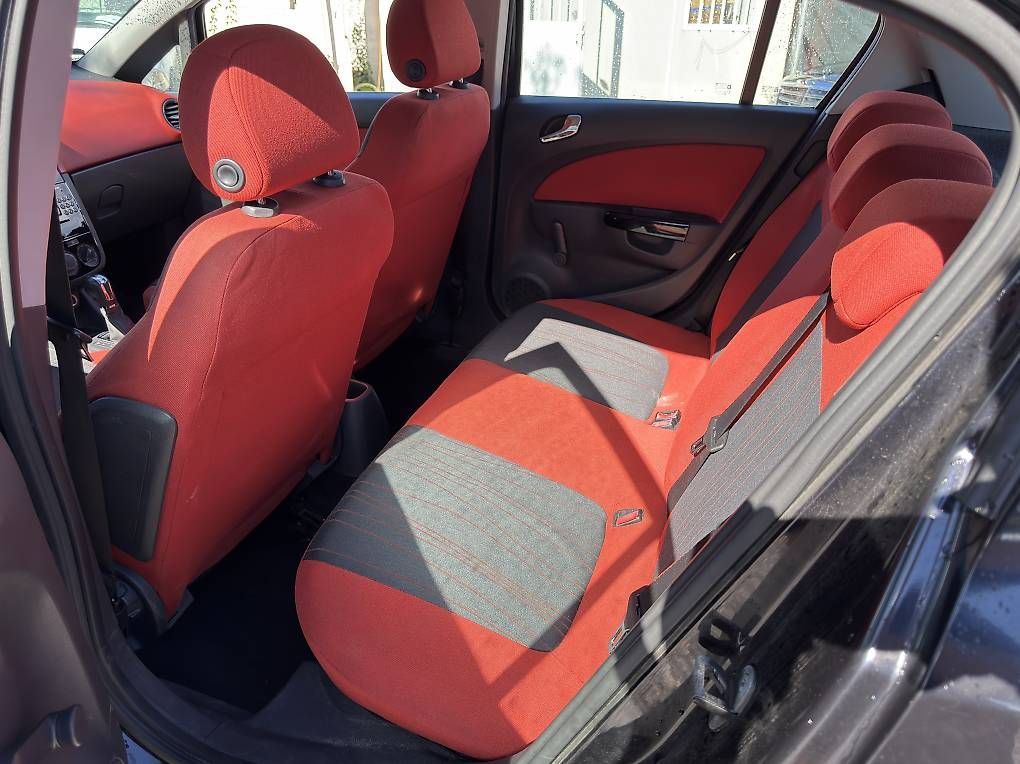 Automobili: Opel Corsa 1.4i (AUTOMATICA - COLLAUDATA) – Usato da Agno venduto da jonnyautosagl 3