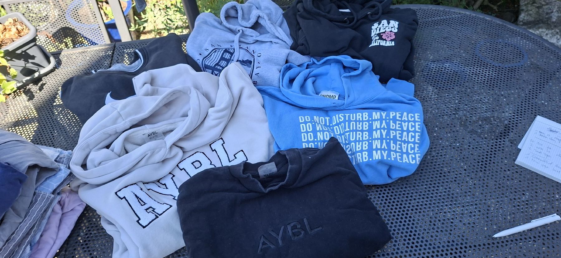Lotti di vestiti: Diverse Hoodies und Pullover Grösse M/L verschiedene Marken – Usato da Niederoenz venduto da bicicum 2