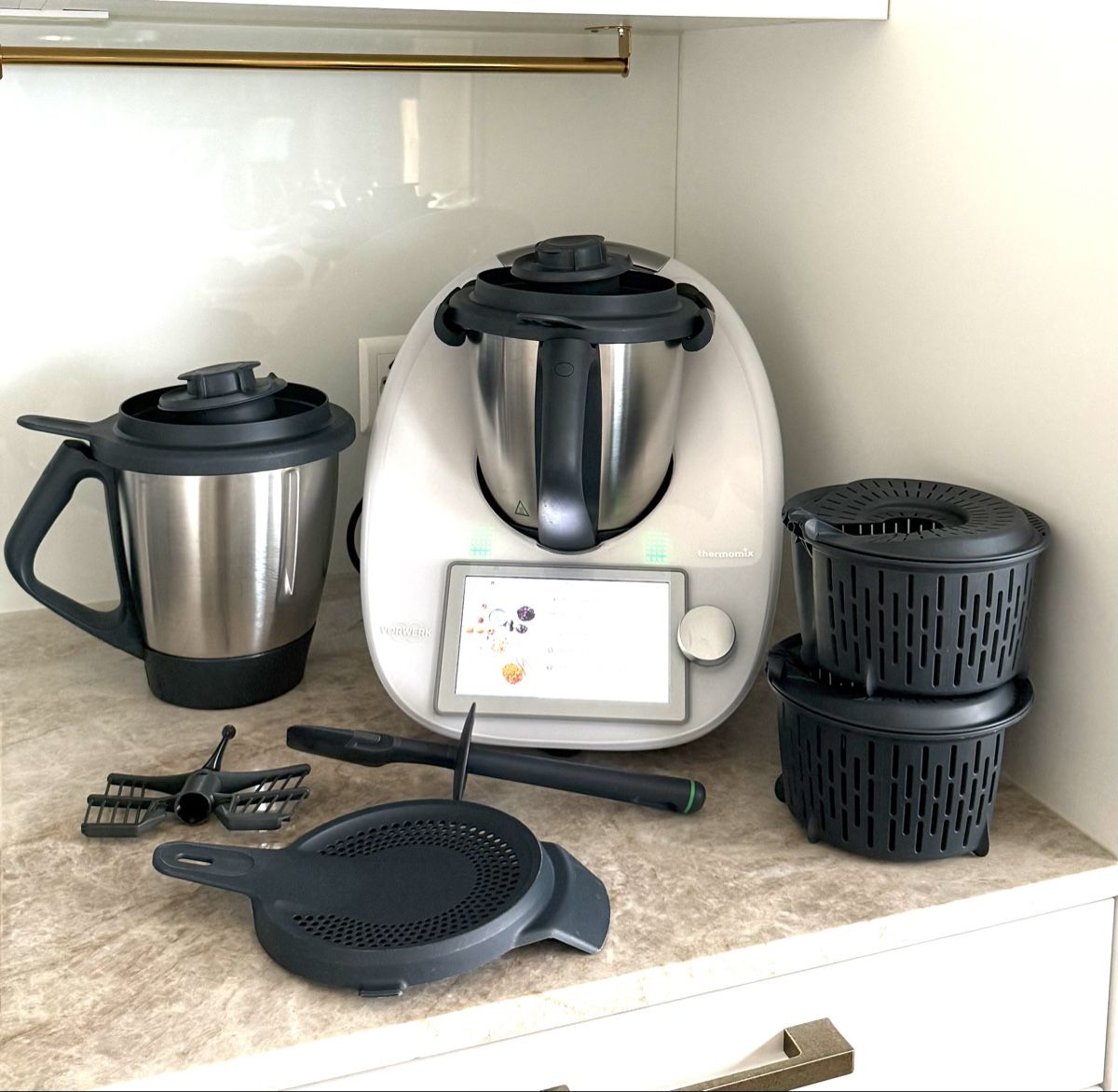 Thermomix Elettrodomestici da cucina: TM 6 - 2 jährig - auch Versand möglich  – Usato da Wiesendangen venduto da Auri_0 7