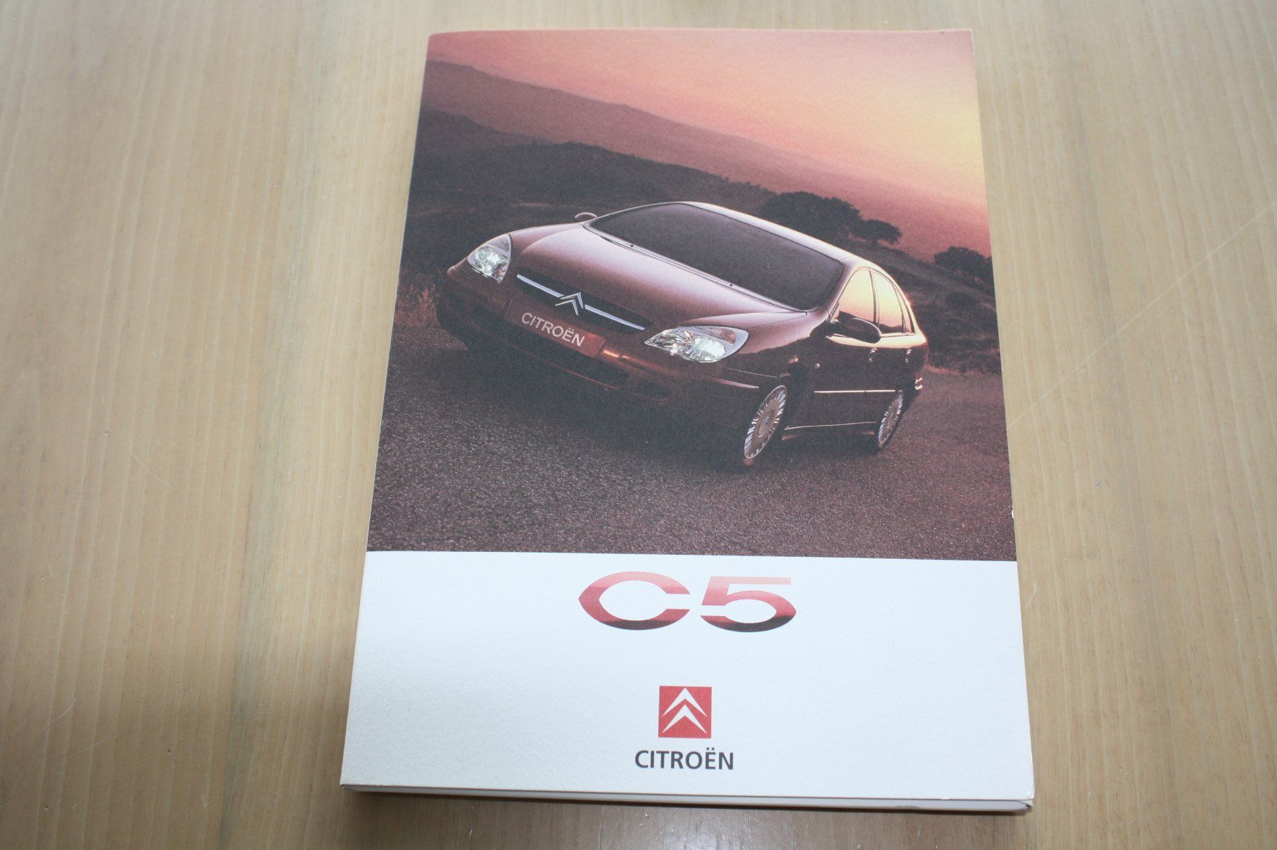 Citroën Dokumente: Citroen C5 Pressemappe/CD Genf 2001 – Gebraucht aus Wikon von erwin400