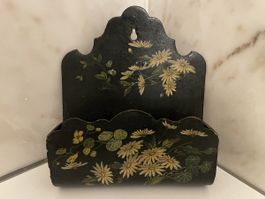 Antiker Briefhalter, schwarz/gold, Papiermaché, Blumenmuster