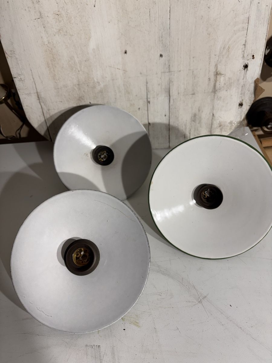 Lampade: 3 X Stall Lampen  – Usato da Escholzmatt venduto da sukides55 2