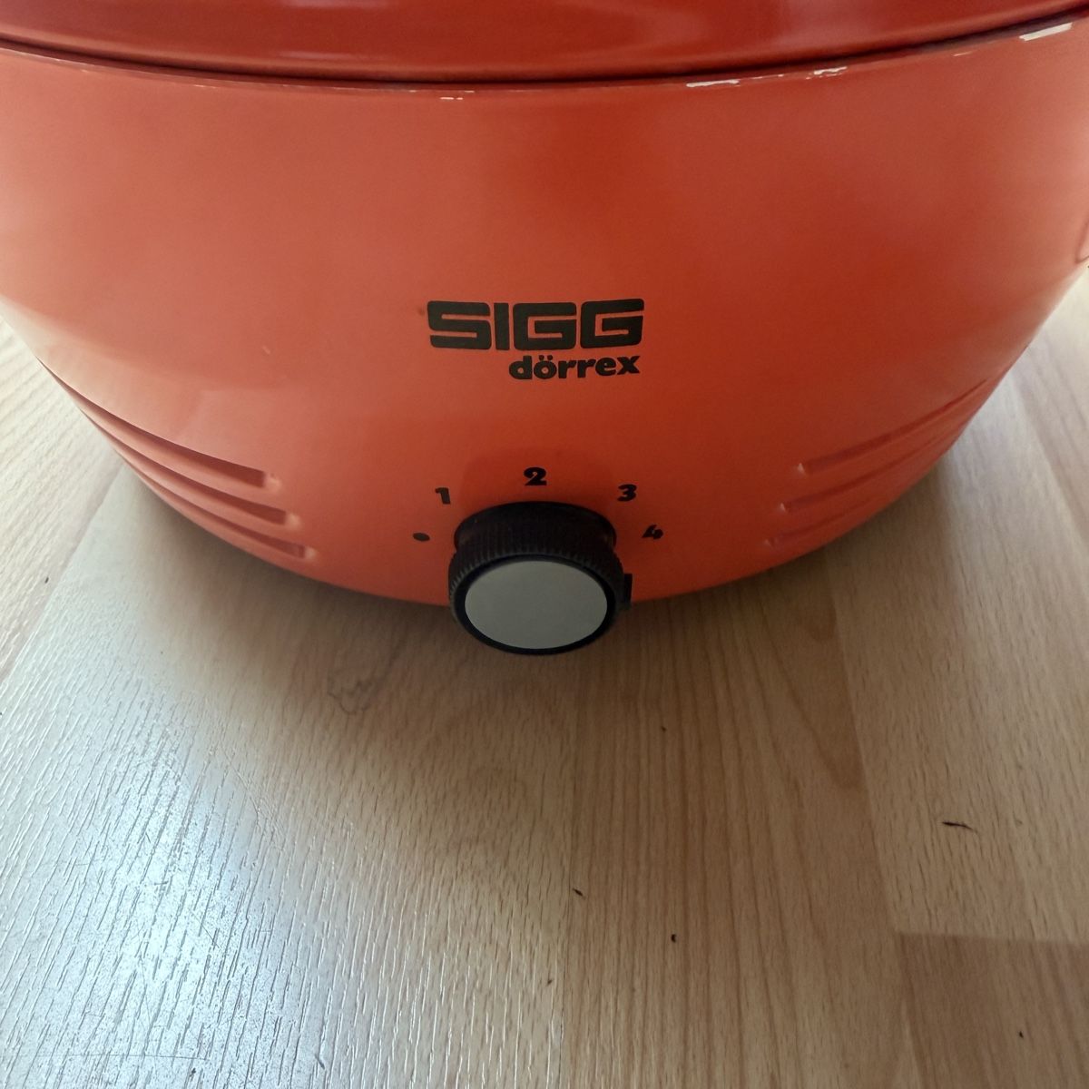 Sigg Küchengeräte: Dörrgerät Sigg Dörrex orange mit 8 Siebeinsätzen – Gebraucht aus Thun von BanjoDan 1
