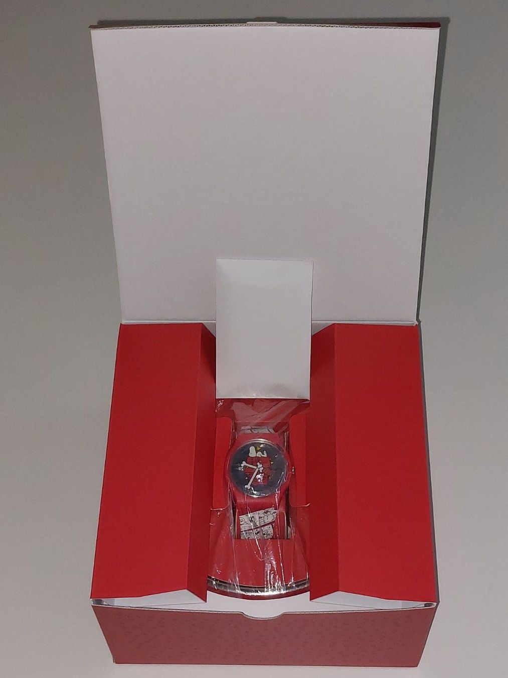Swatch Orologi: Snoopy CHOMP! Swatch x Peanuts / 2021 / NFC / Neu – Nuovo e nell'imballaggio originale da St. Gallen venduto da shatcy 1