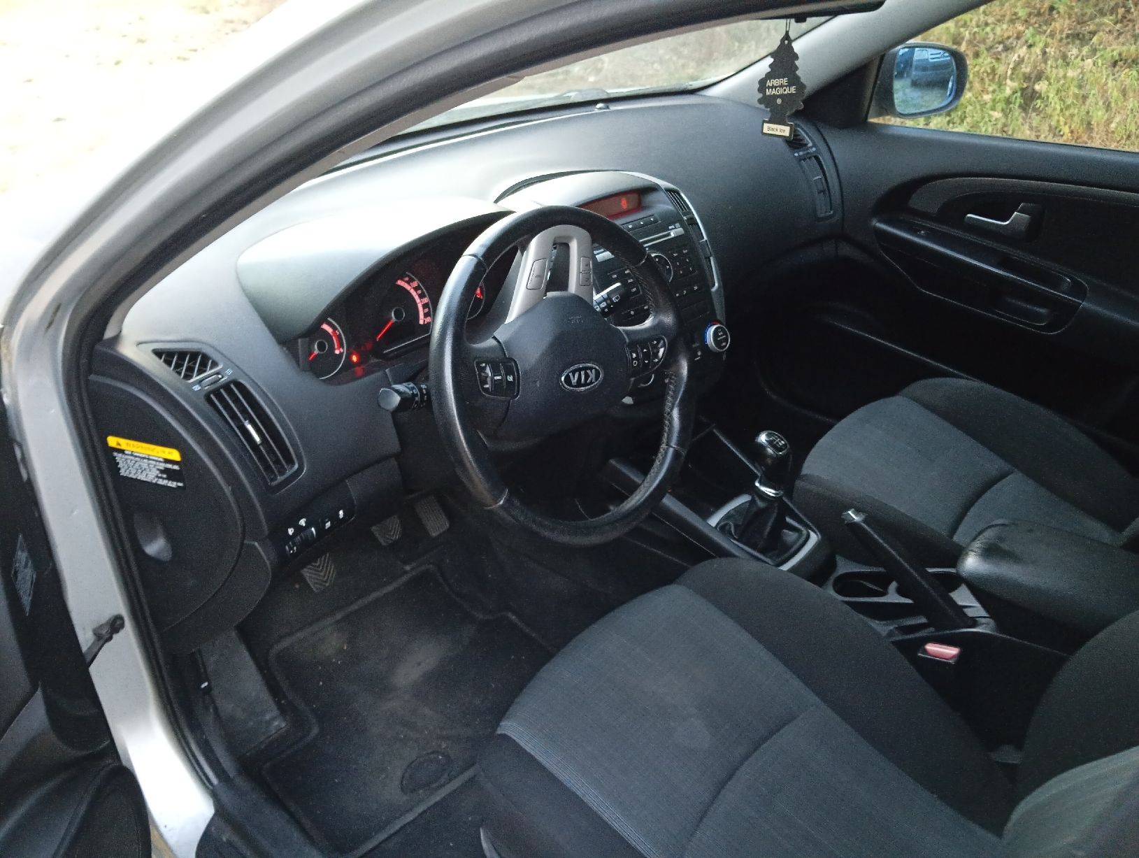 Autos: kIA CEED 1.6 Deisel  – Gebraucht aus Bern von exp_hm5r 3