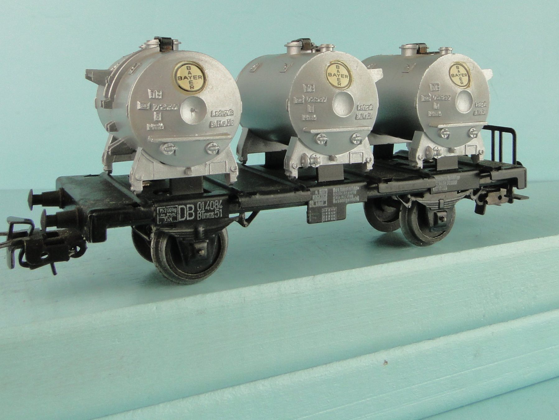 Märklin Modellini di ferrovie: Märklin 4520 Behältertragwagen – Usato da Bülach venduto da cann11 1