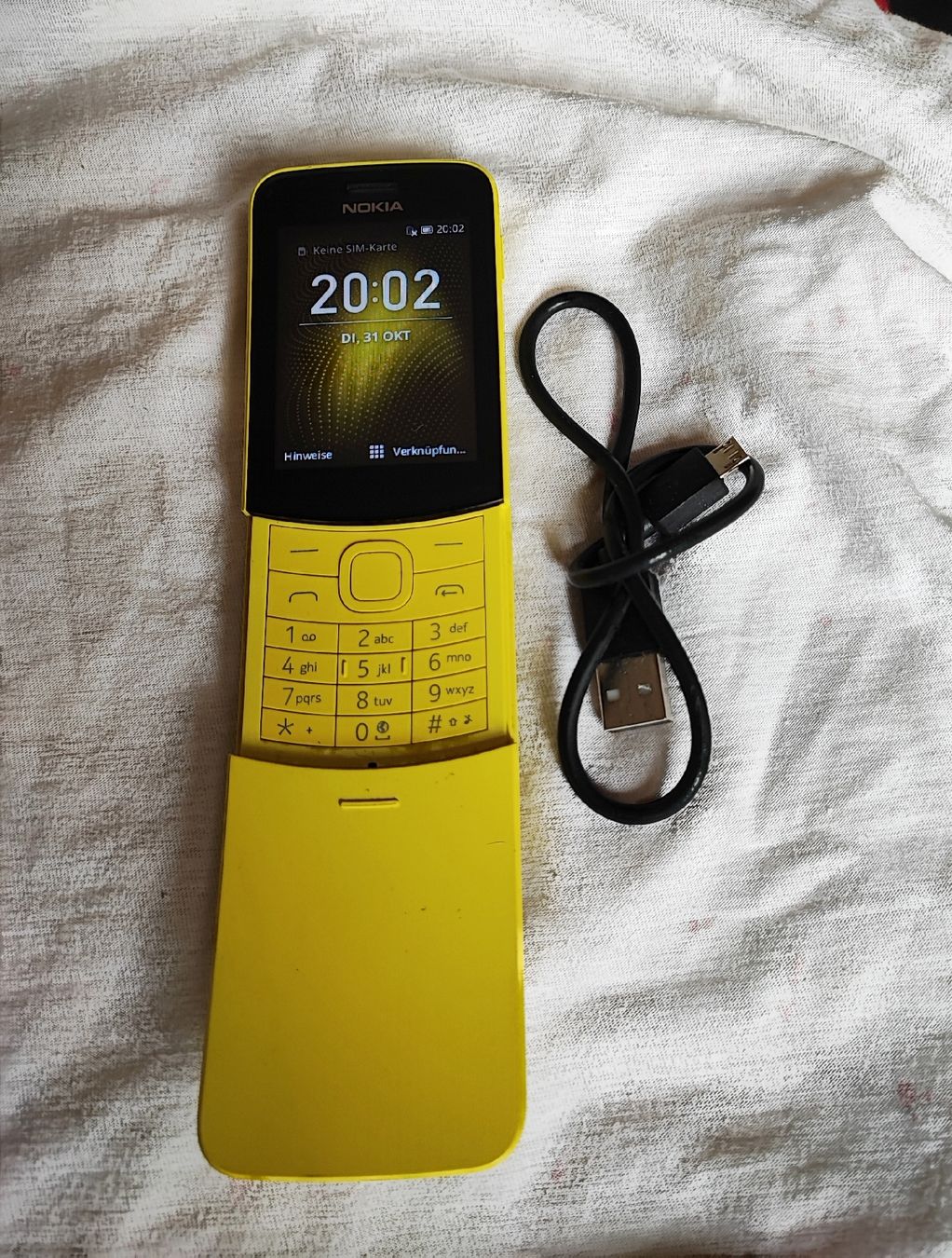 Nokia Handys / Smartphones: Nokia 8110 4G – Gebraucht aus Zollikofen von zar_j67f