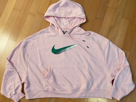 Nike cropped hoodie size M