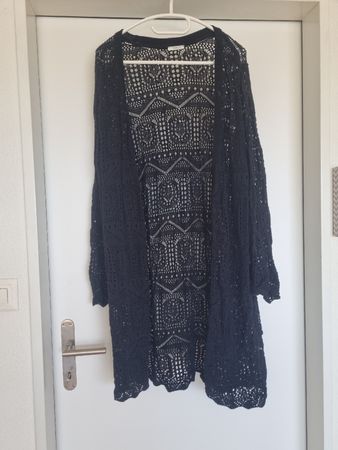 Langer Damen Cardigan schwarz gehäkelt Gr 46