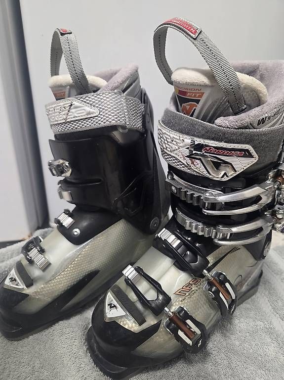 Scarpe da uomo: Scarponi sci 35-36 /23.5 /275 mm – Usato da Torricella venduto da pao_m8rf 3