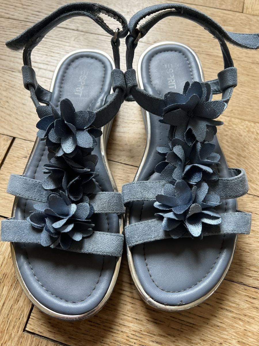 Scarpe per ragazze: Sandalen Esprit Grösse 36 – Usato da Beinwil am See venduto da brigittehug