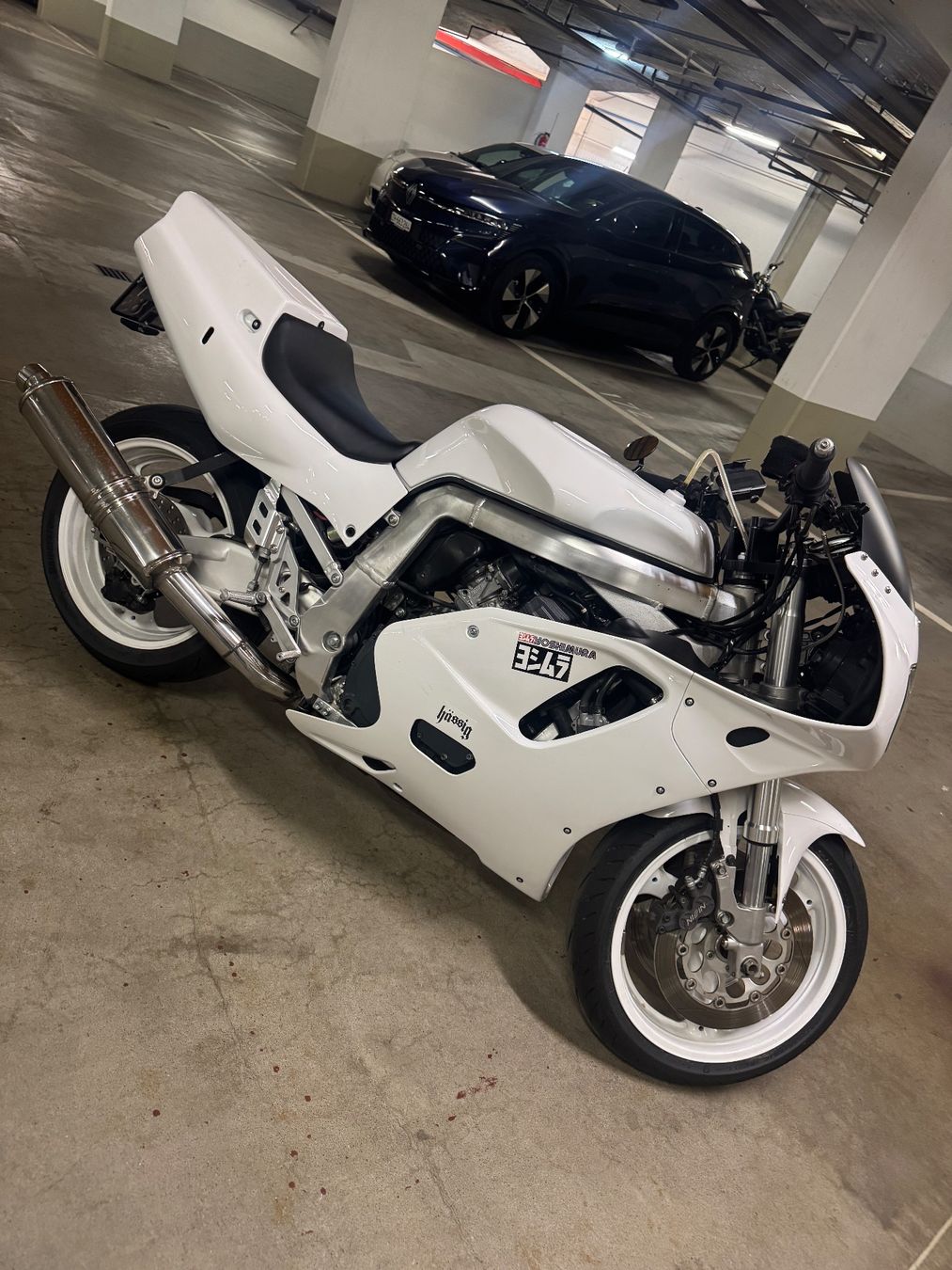 Suzuki Strada: SUZUKI GSX-R 750 – Usato da zürich venduto da Patrik1122 6