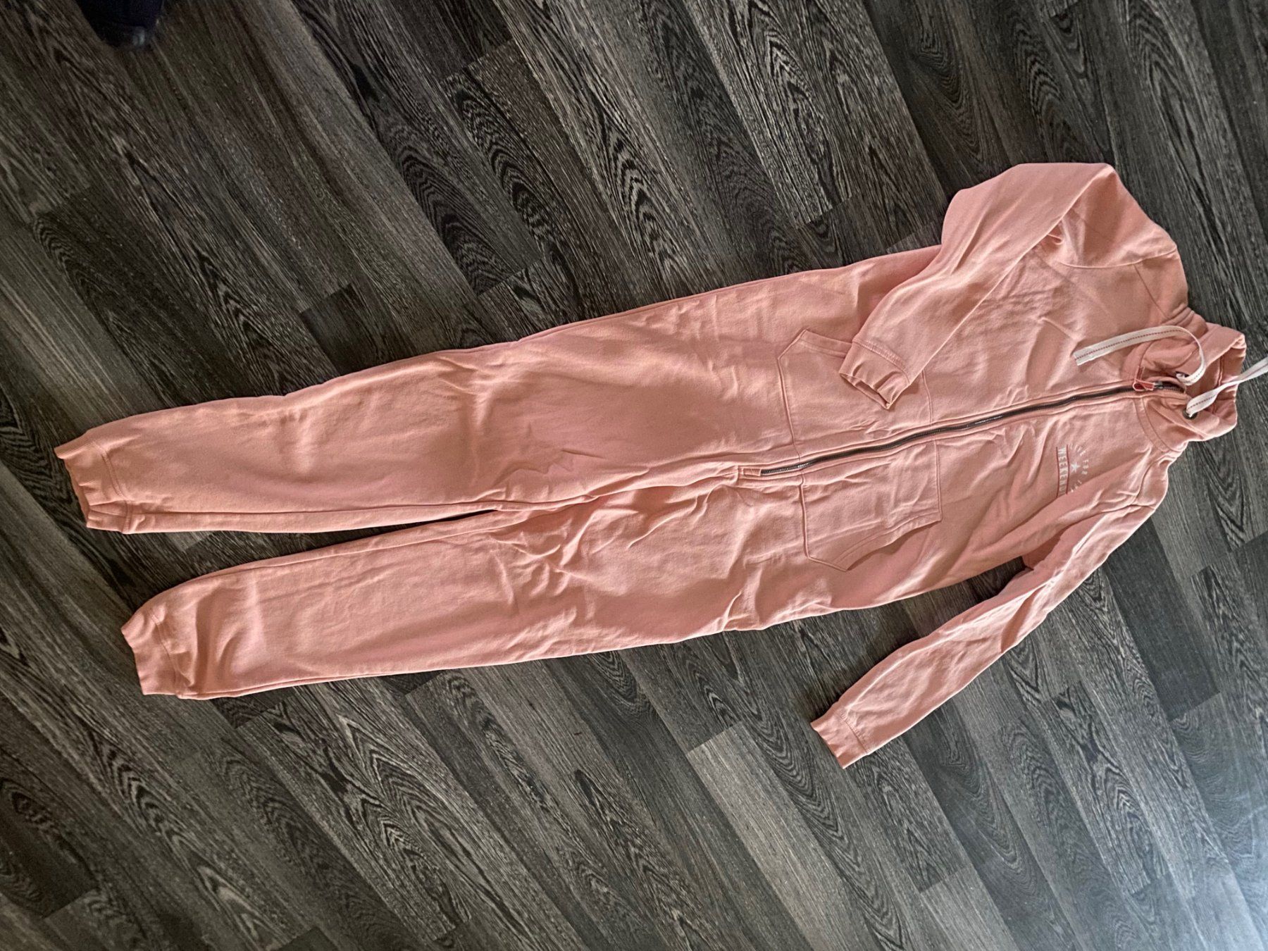 Tute: Apparel Jumpsuit rosa Grösse  M – Usato da Allenwinden venduto da Obalu 1