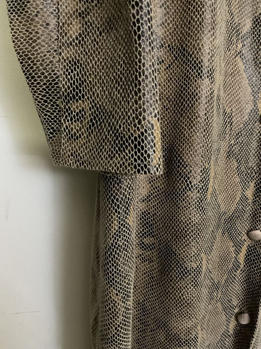 Vestiti: Kleid aus Alcantara, Schlangenlederimitat. – Usato da Herisau venduto da eri_2tb5 7