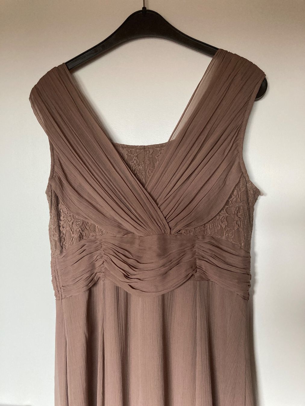 Vestiti: Festkleid – Usato da Freienwil venduto da ehrenberg7 5