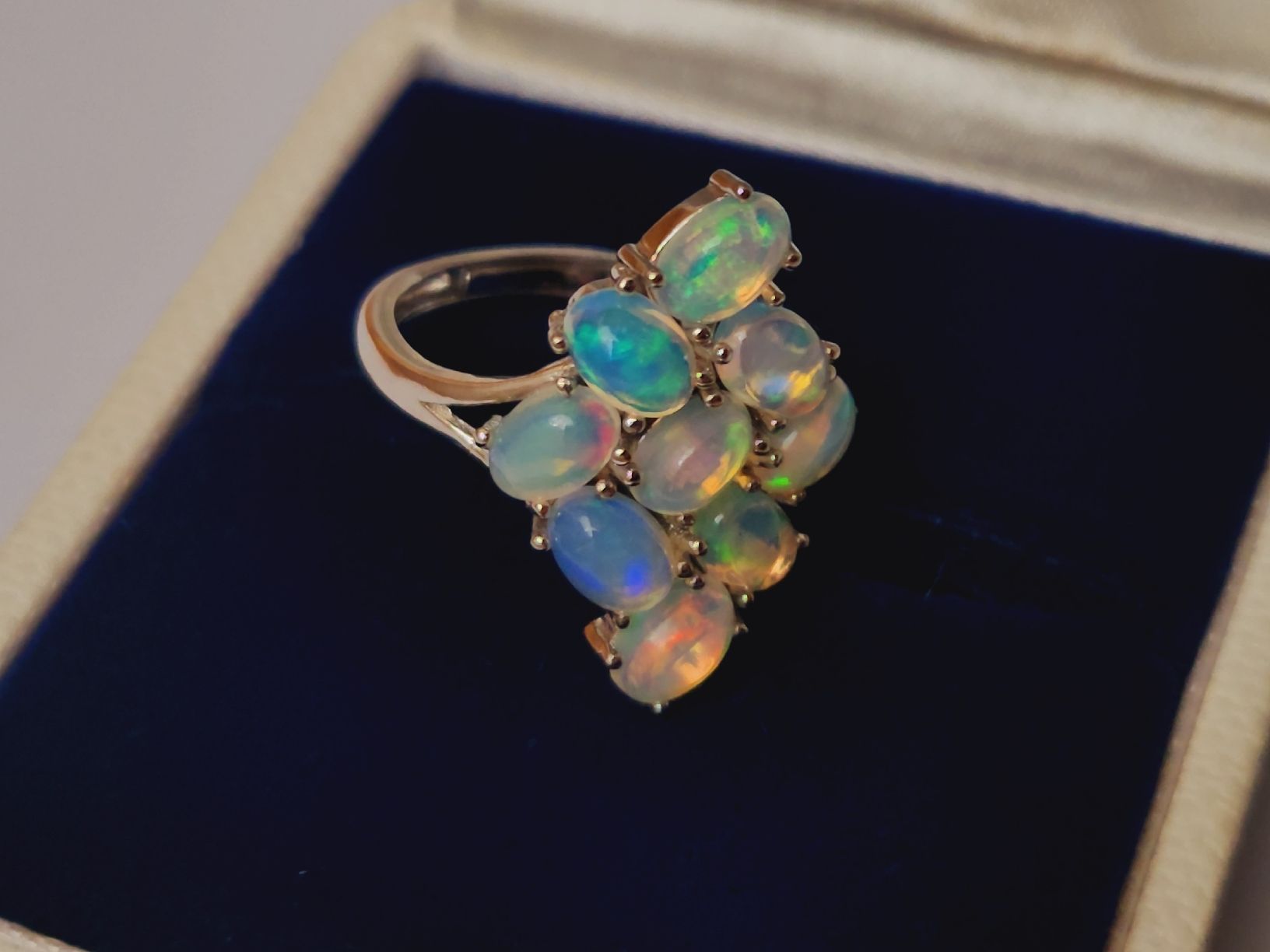 Anelli: Blue flash Opal Ring, 925 Silber, Gr. verstellbar. Neu! – Nuovo (secondo la descrizione) da St. Gallen venduto da GIULESGG 4