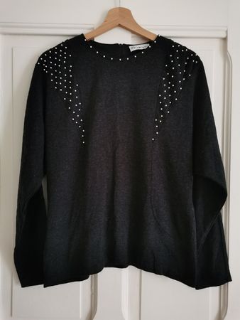 dunkler Vintage Pulli mit aufgenähten Perlen,"Monique" Gr. S
