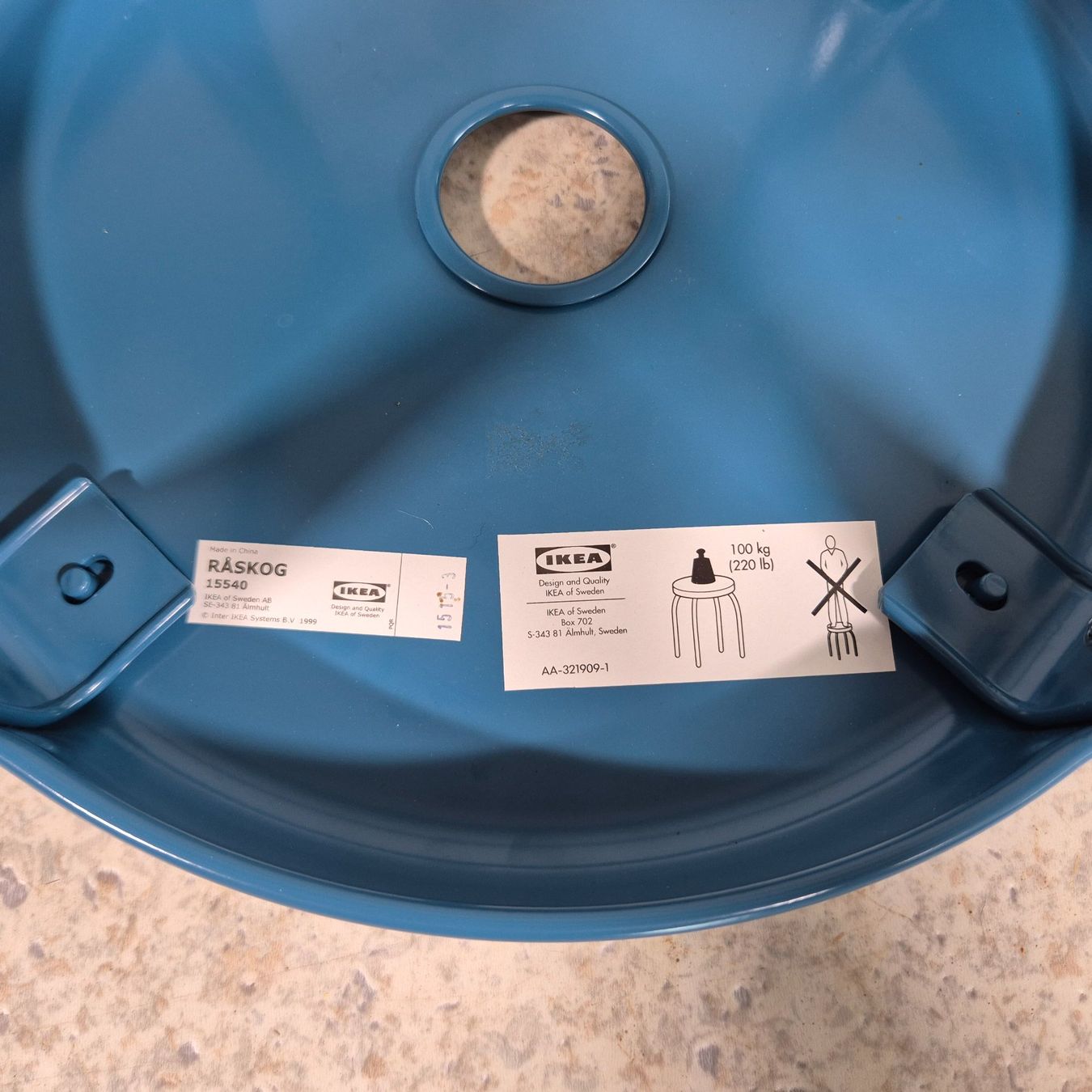 Ikea Sgabelli: IKEA Räskog Hocker Industriedesign Stool Metall Höcker – Usato da Nottwil venduto da Wondewa-Shop 5