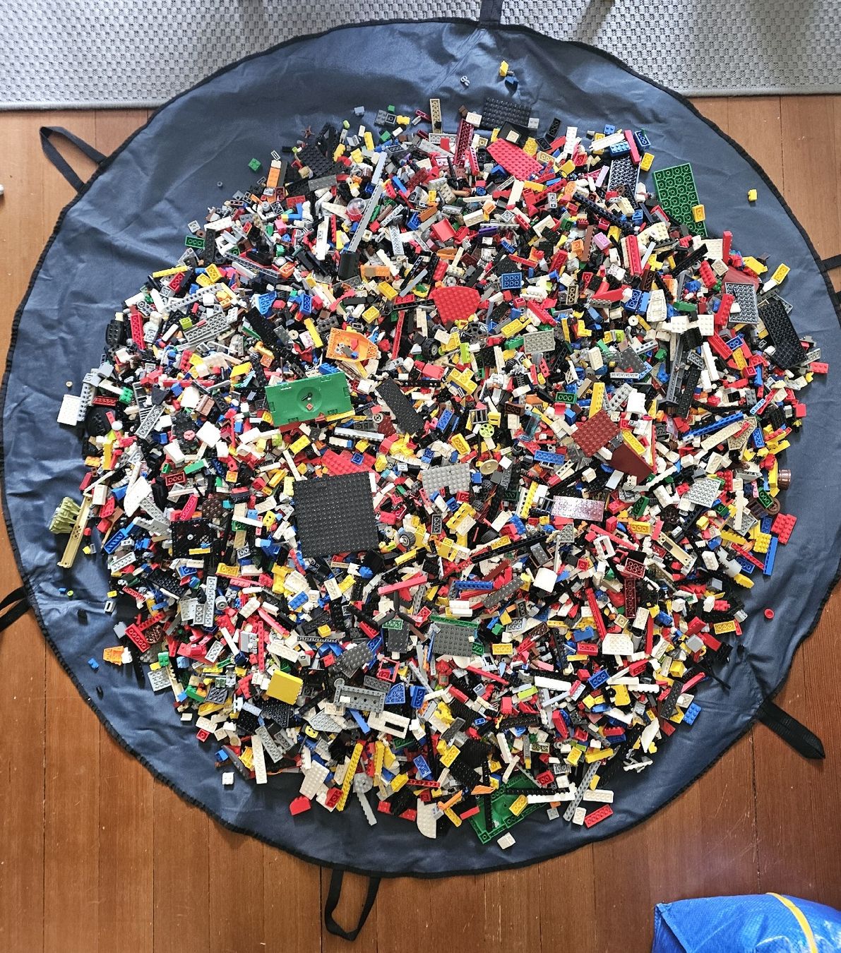 Lego Giocattoli: Lego 20kg +/- Klemmbausteine Konvolut – Usato da Schattenhalb venduto da DeepSilence